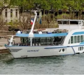 Die MS Voyage von Thurgau Travel in einem französischen Hafen.