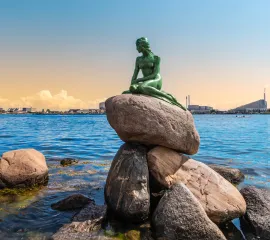 Die Kleine Meerjungfrau in Kopenhagen – Wahrzeichen bei Nordeuropa- und Transatlantik-Kreuzfahrten.