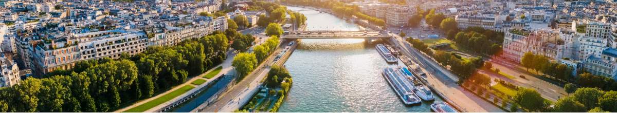 Die Seine sclängelt sich durch die Stadtteile von Île-de-France.