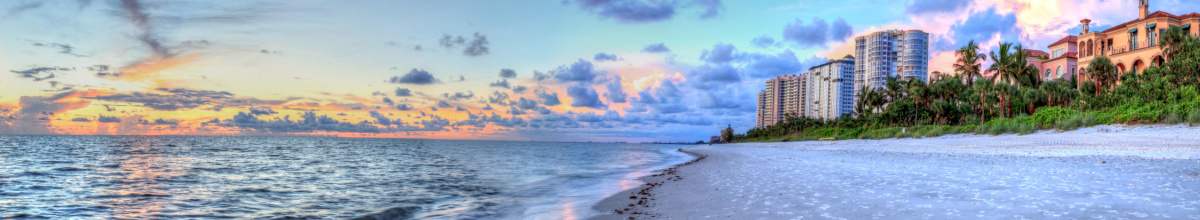 Küste von Florida bei Sonnenuntergang.