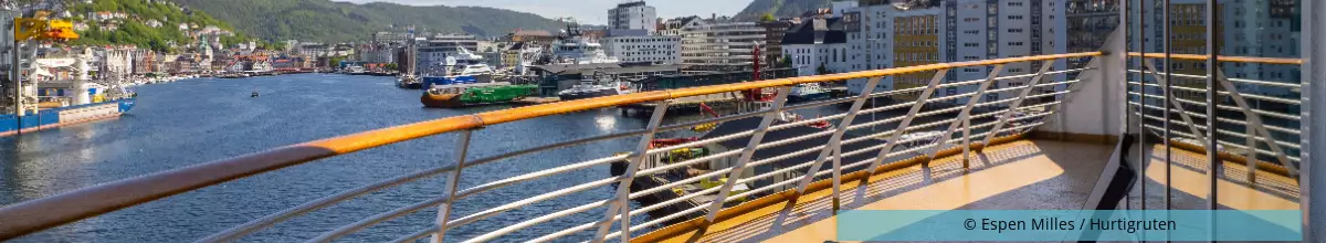 Vom Balkon der Juniotsuite in Richtung Meer blickend.