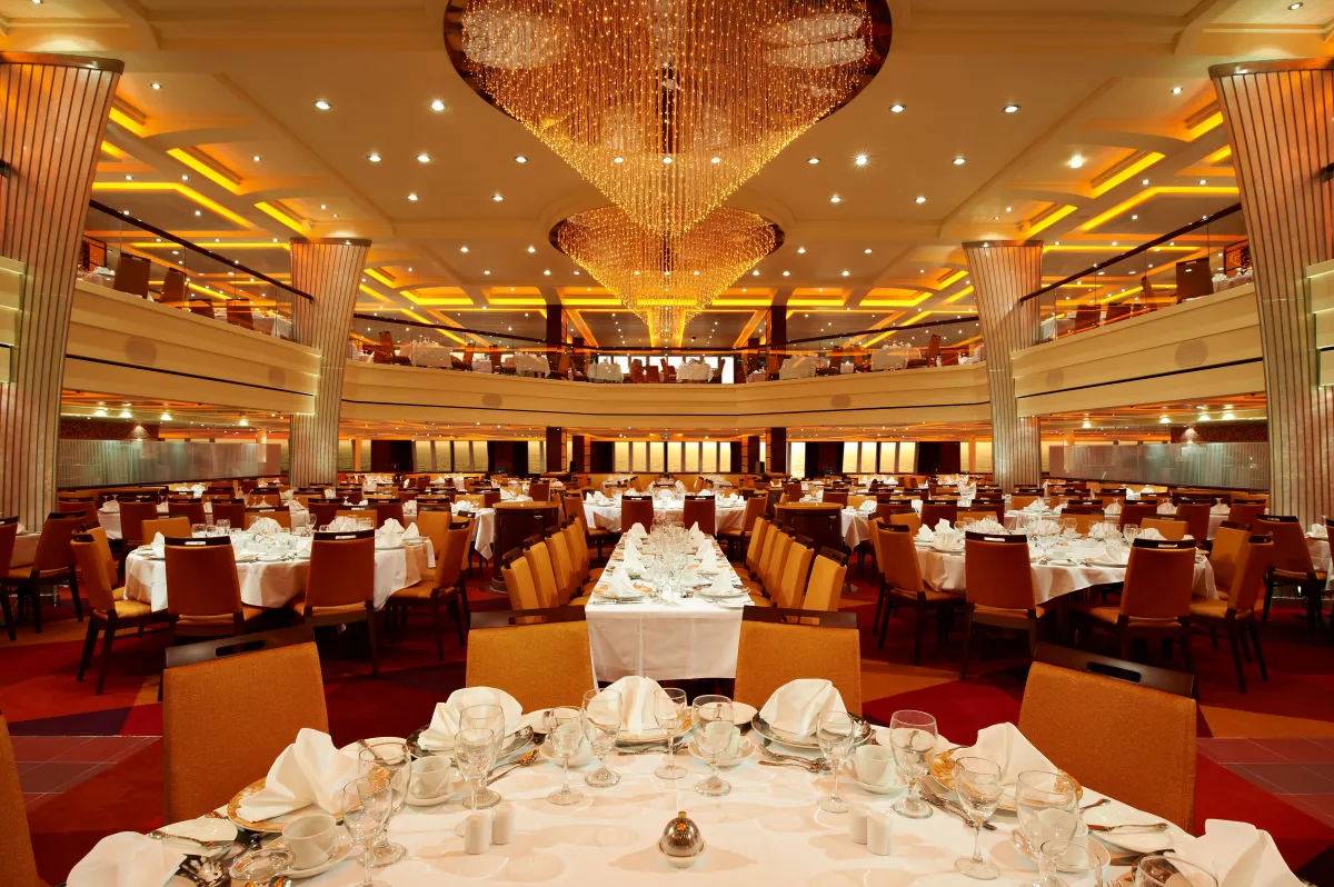 Der Blush Dining Room an Bord der Carnival Cruise Line Schiffe.