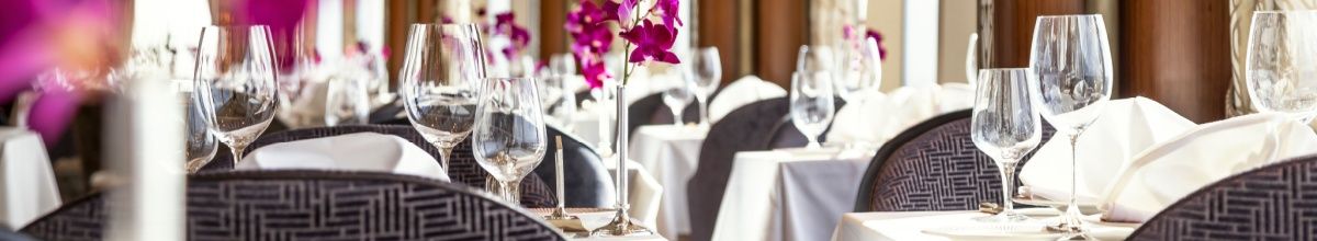 Finden Sie die passenden Preismodelle und Tarife für Ihre Kreuzfahrt mit der Cunard Line und dinieren Sie schon bald im Queens Grill.