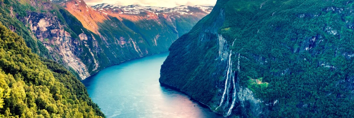 Wasserfall Sieben Schwestern im Geirangerfjord in Norwegen.
