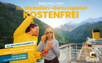 Costa All Inclusive Angebot Winter 2025 - Winter 2026 Eine brünette und eine blonde Frau genießen Cocktails auf dem Außendeck eines Costa Schiffes in den norwegischen Fjorden. Darüber Aufschrift: MyItalian Genusspaket kostenfrei, All Inclusive Angebote bis 02.03.2026