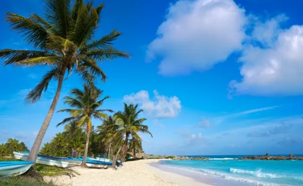 Cozumel entdecken Ein Strand auf Cozumel – ein Reiseziel der Norwegian Viva.