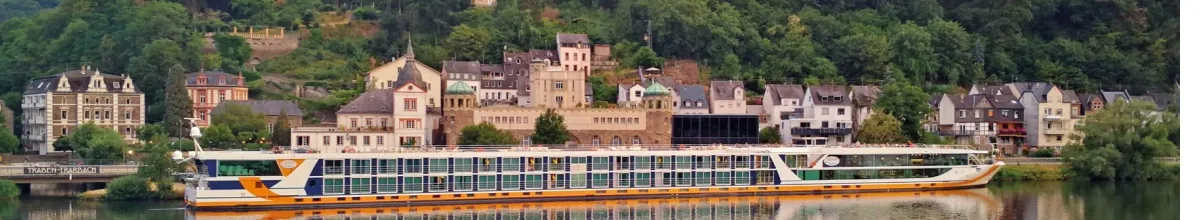 Flusskreuzfahrtschiff von 1AVista Seitenansicht.