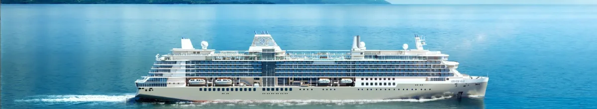 Seitenansicht von einem Schiff der Silversea-Flotte.