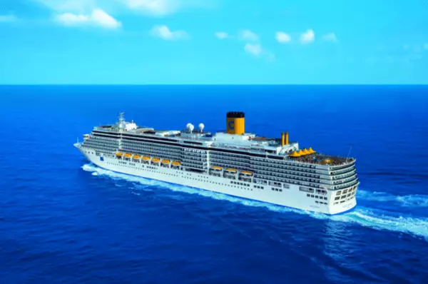 Costa Luminosa: Östliches Mittelmeer Costa Luminosa auf See