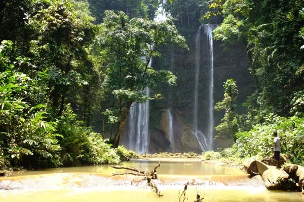 Wasserfall Honiara Wasserfälle im Regenwald bei Honiara.