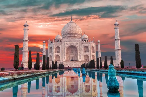 Taj Mahal Der Taj Mahal im Sonnenuntergang.