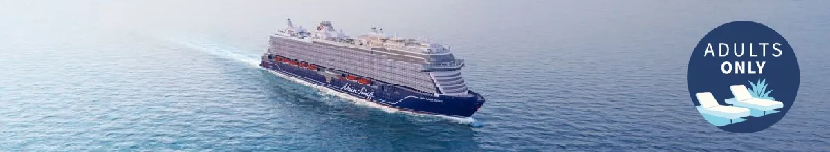 Die Mein Schiff Realx auf hoher See, während einer Adults Only Kreuzfahrt von TUI Cruises.
