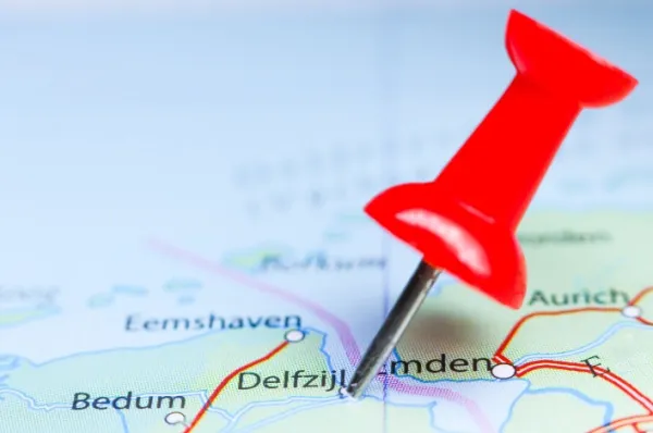 Delfzijl Landkarte Roter Pin markiert den Ort Delfzijl auf einer Landkarte.