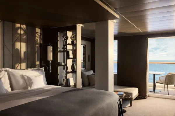 Das Penthouse hat wie alle Suiten auf der EXPLORA III einen phänomenalen Ausblick auf das Meer und einen privaten Balkon.