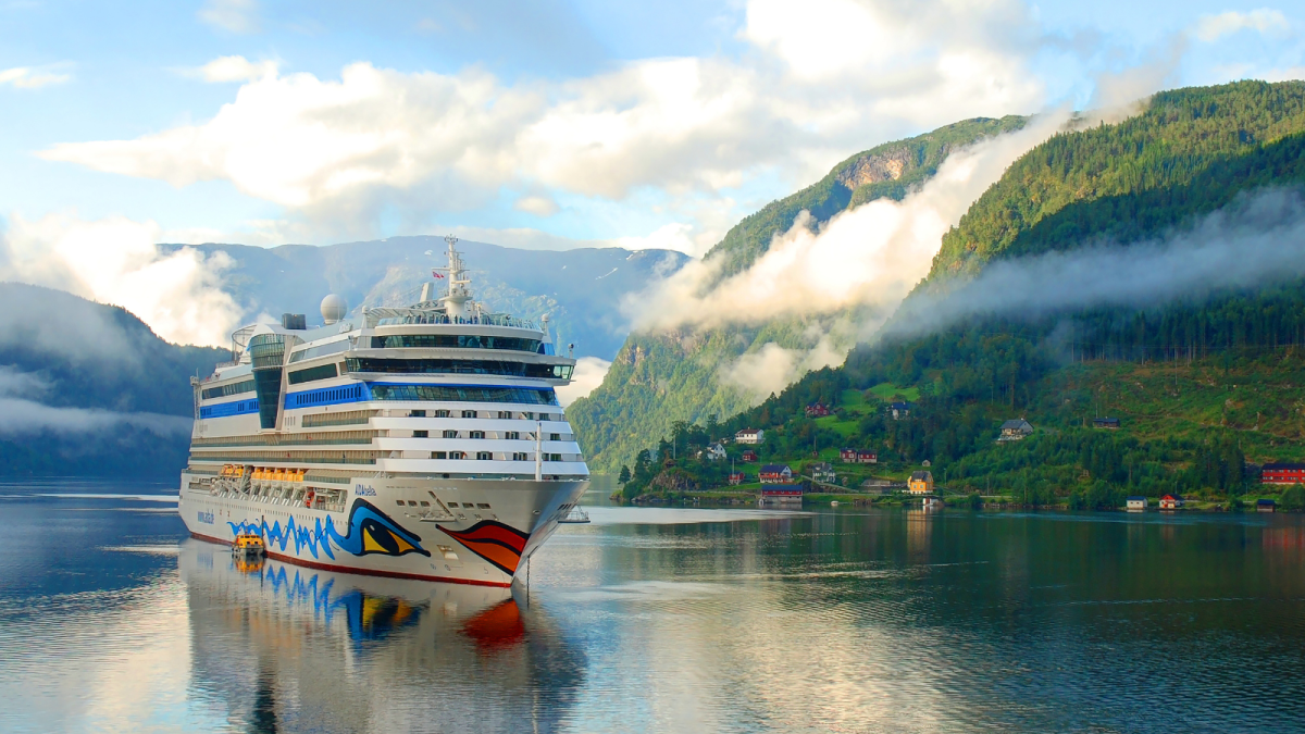 Schiff von AIDA Cruises unterwegs.