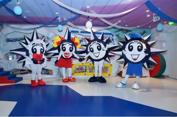 Die vier Doremi-Maskottchen von MSC in verschiedenen Farben.