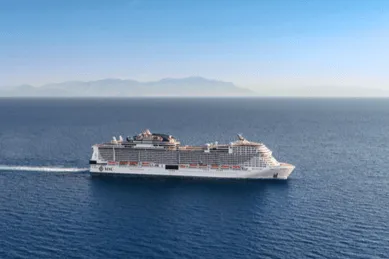 Die MSC Meraviglia auf dem Meer.