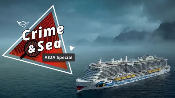 AIDA Crime & Sea 2027: Die spannende True-Crime-Kreuzfahrt an Bord von AIDAnova Das rot-weiße Event-Logo „Crime & Sea“ mit Fingerabdruck und Lupe neben AIDAnova auf düsterer, nebliger See vor einer Küstenkulisse.