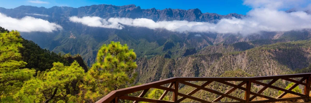 Kanaren-Kreuzfahrten mit Kabineupgrade Blick über die Caldera de Taburiente auf La Palma