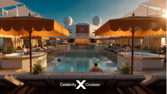 Tarife & Inklusivleistungen bei Celebrity Cruises Mehrere Personen entspannen in Pools und Whirlpools auf einem Celebrity Cruises Schiff.