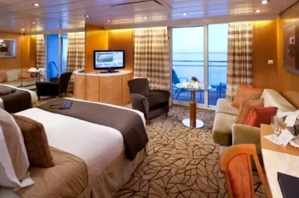 Aqua Class Stateroom Blick über die Sky Suite – Aqua Class an Bord der Celebrity Infinity.