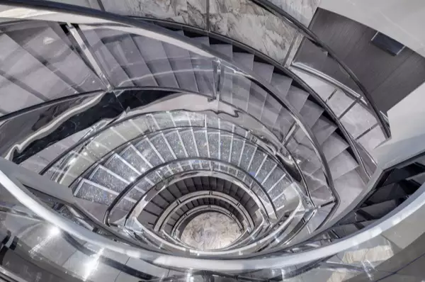 Wir tauchen bei der Taufe der MSC Grandiosa in eine Welt aus Glamour und Komfort ein.