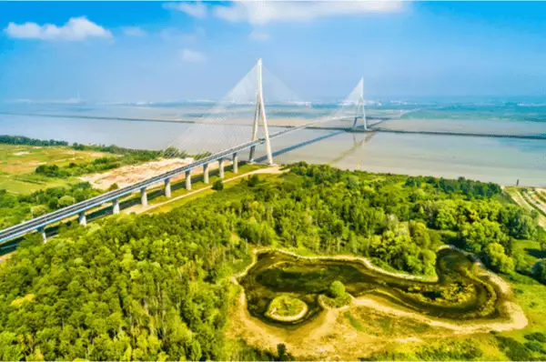 Pont de Normandie Le Havre: Landausflüge im Umland