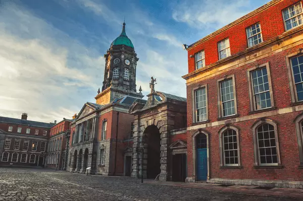 Dubliner Schloss Die schönsten Sehenswürdigkeiten Dublins