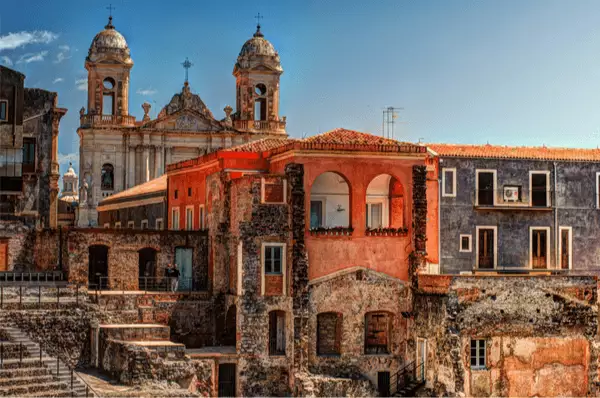 Bauten am Anfiteatro Romano Theater in Catania