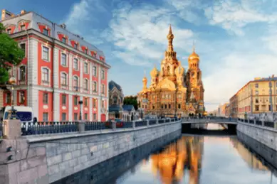 Die Auferstehungskirche am Gribojedow-Kanal.
