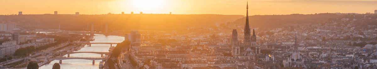 Die schöne Skyline von Rouen