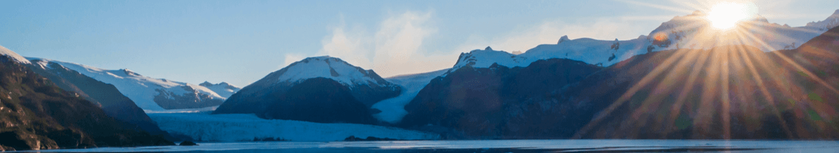Sonnenschein über den Eismassen des Amalia-Gletschers, Chile.