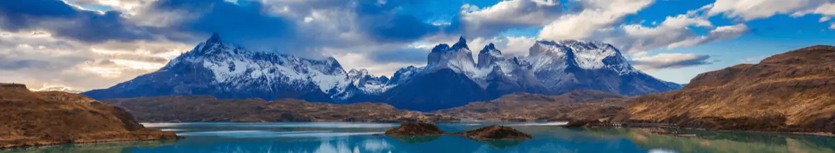 Nationalpark - Torres del Paine mit Bergen, Gletschern, Seen und Flüssen im Süden Chiles