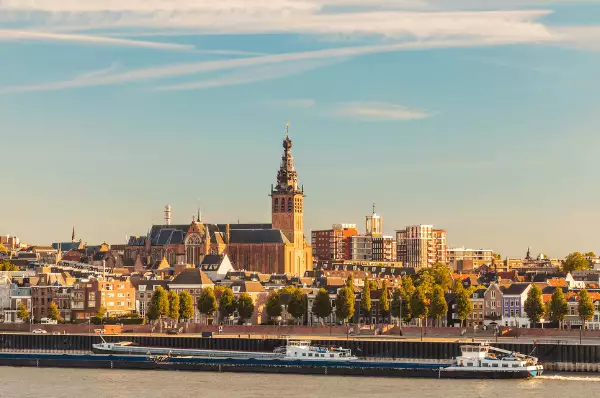 Skyline von Nijmegen Die schöne Skyline des wunderbaren Nijmegen