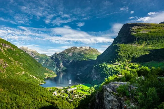 Fjord mit schöner Natur in Norwegen.