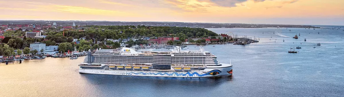 Vom Kieler Hafen starten viele Kreuzfahrten mit AIDAprima