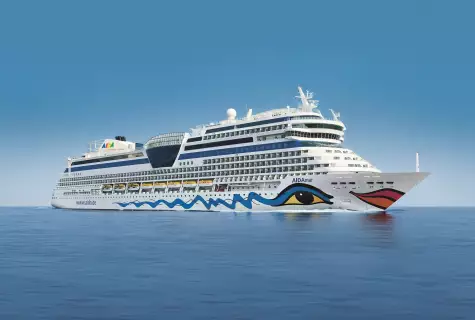 AIDAmar unterwegs auf dem Meer