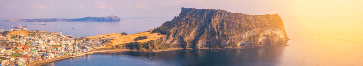 Skyline von der Küste von Jeju