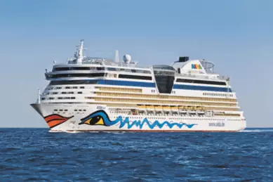 AIDAluna auf dem Meer