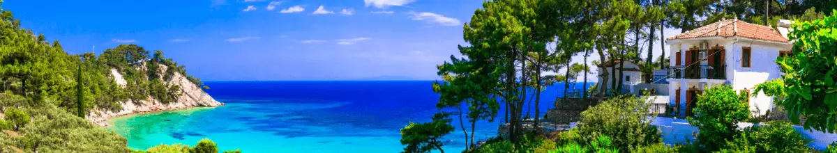 Lemonakia Strand Samos mit blauem Meer & Himmel