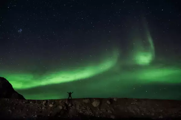 Polarlichter Kangerlussuaq Polarlichter Kangerlussuaq am dunklen Nachthimmel