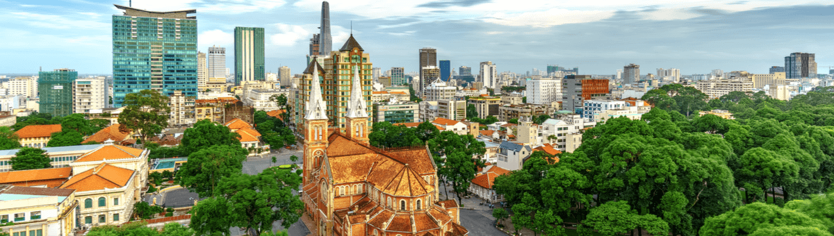 Panoramablick auf die Dächer von Ho-Chi-Minh-Stadt.