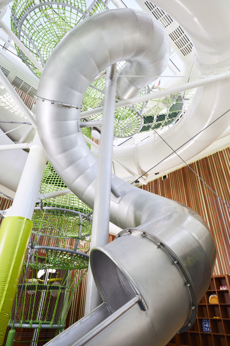 AIDAcosma Fun Park Rutsche