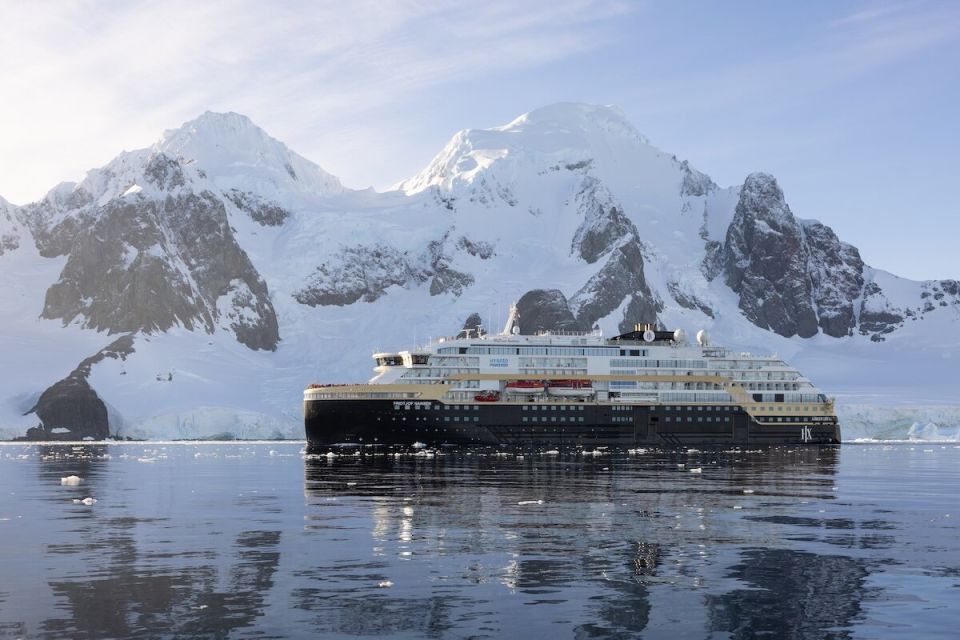 Hurtigruten Expeditions – MS Fridtjof Nansen