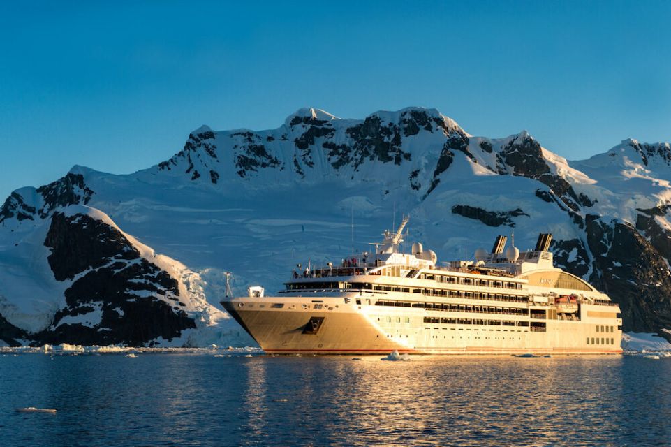 Ponant – LE LYRIAL