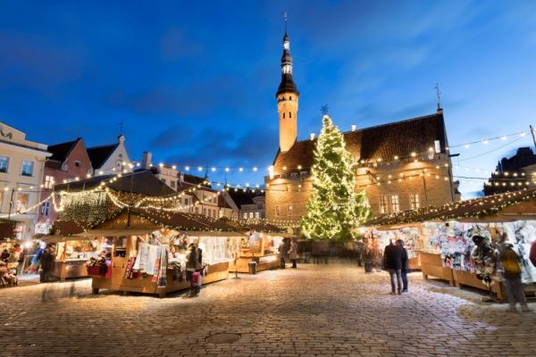 Abendstimmung auf dem Weihnachtsmarkt von Tallinn