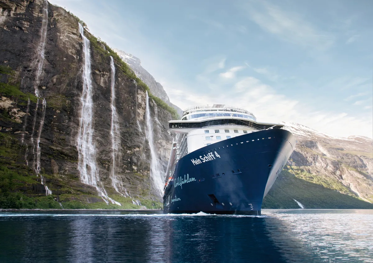 14 Nächte - Karibische Inseln - ab/bis La Romana mit Mein Schiff 4 (Mein Schiff / TUI Cruises)